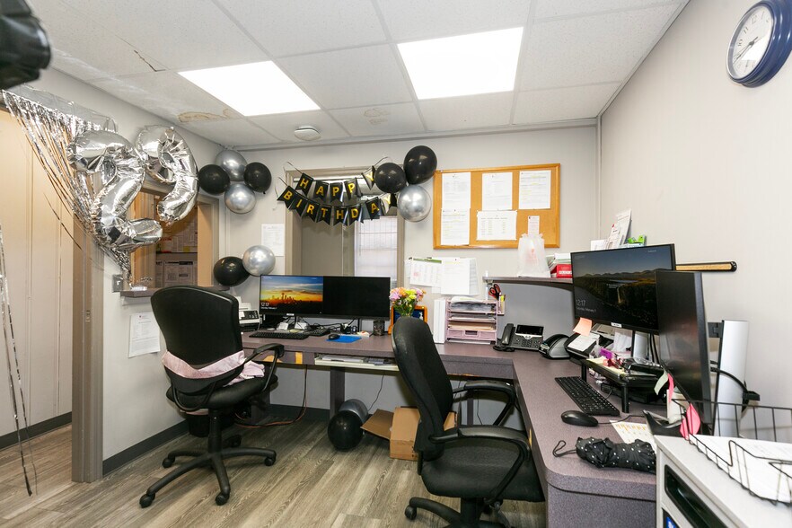 More Photos Of 421 Deer Park Ave, Babylon Medical For Sale