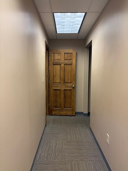 More Photos Of 47 Alice Dr, Akron Office For Lease