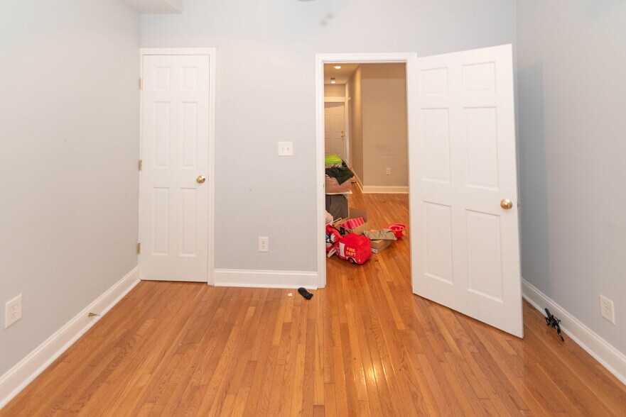 More Photos Of 2445 Lakeview Ave, Baltimore Apartments For Sale