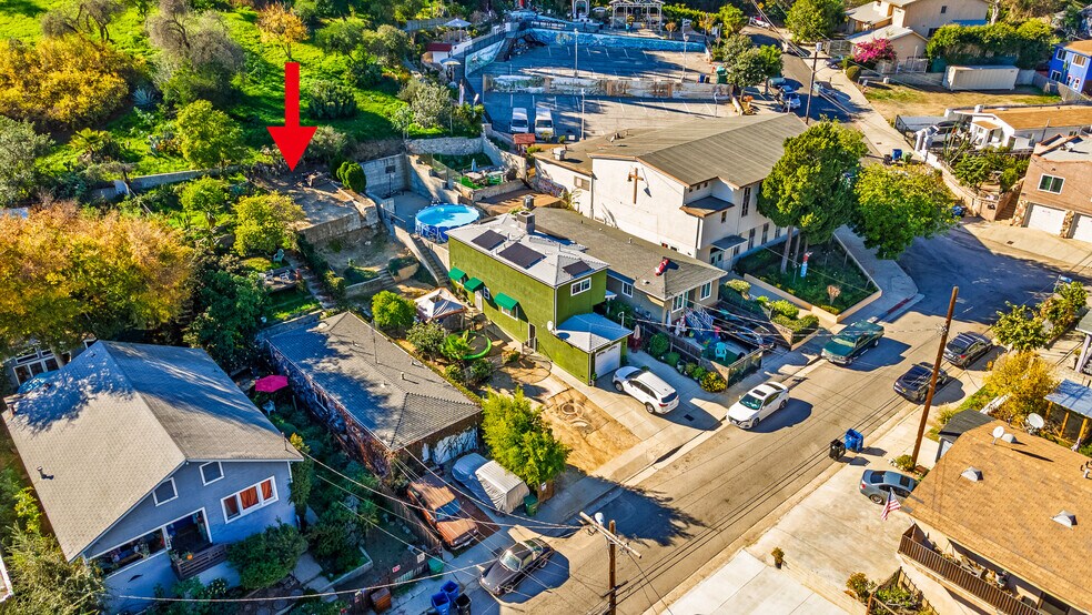 More Photos Of 744 &-744 1/2 Amador St, Los Angeles Land For Sale