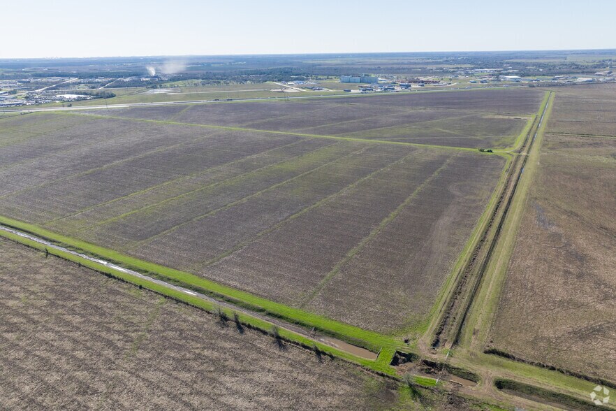 More Photos Of Interstate 10, Beaumont Land For Sale