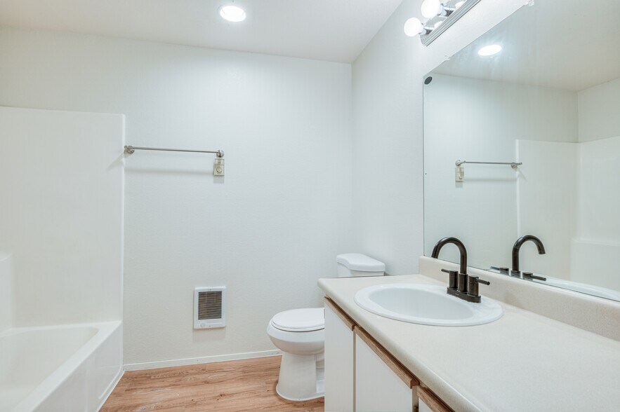 More Photos Of 1330 NE Purcell Blvd, Bend Apartments For Sale