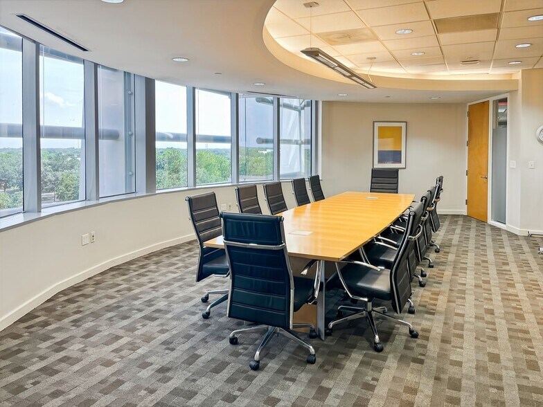 More Photos Of 801 International Pky, Lake Mary Coworking Space