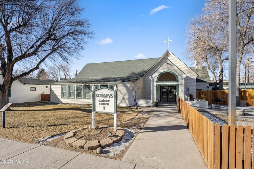 More Photos Of 215 Capitol Street, Eagle Land For Sale