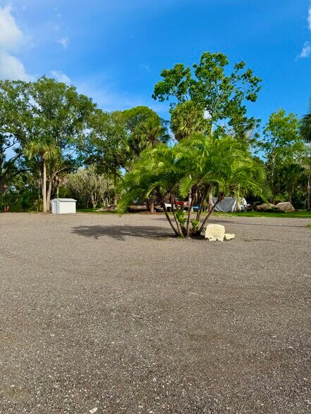 More Photos Of 1322 N Pinellas Ave, Tarpon Springs Office For Sale