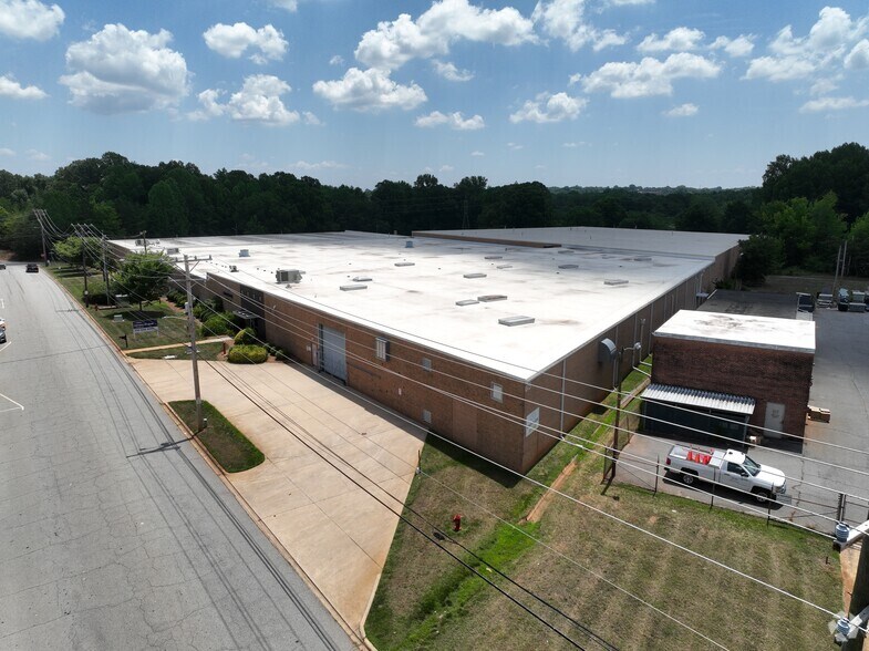 More Photos Of 615 Industrial Ave, Salisbury Warehouse For Sale