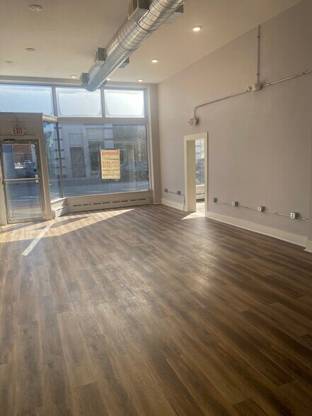 More Photos Of 201 N Wayne St, Piqua Storefront Retail Residential For Lease