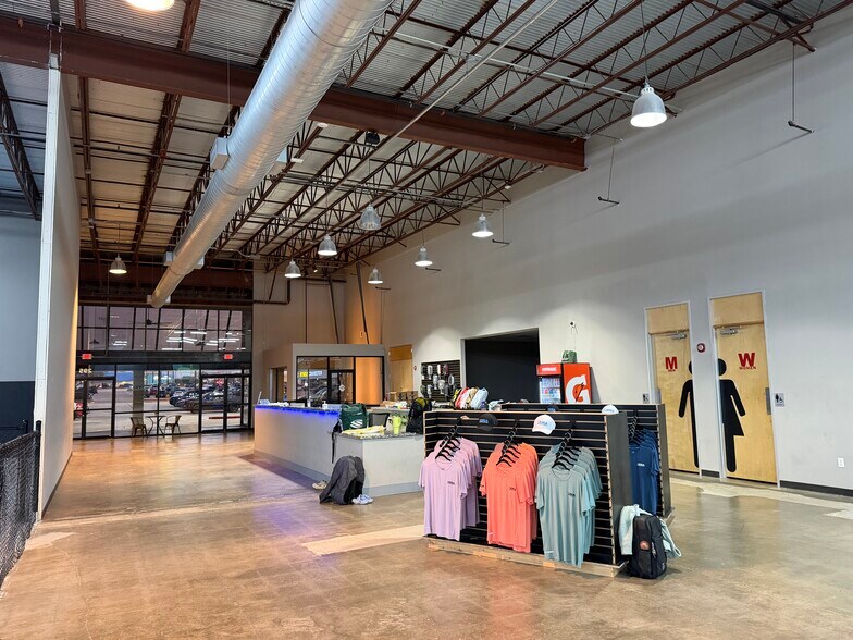 More Photos Of 295 Sawdust Rd, The Woodlands Department Store For Sale