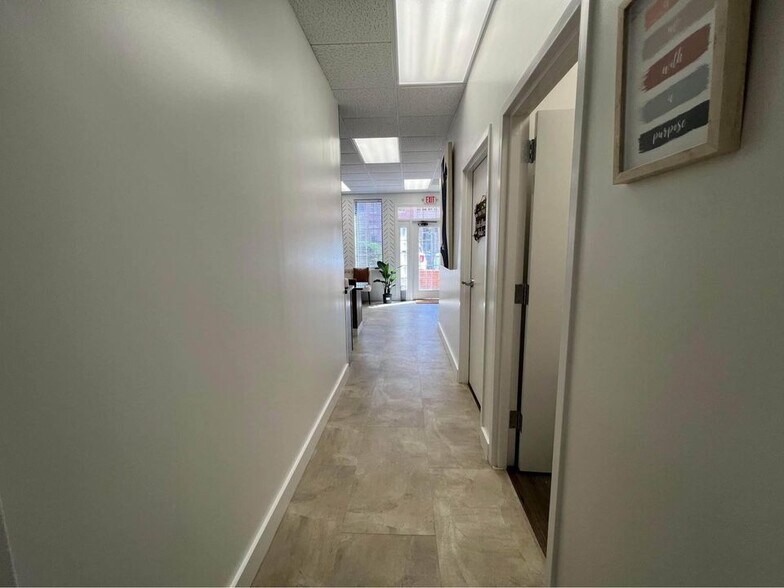 More Photos Of 7004 Little River Tpke, Annandale Medical For Lease