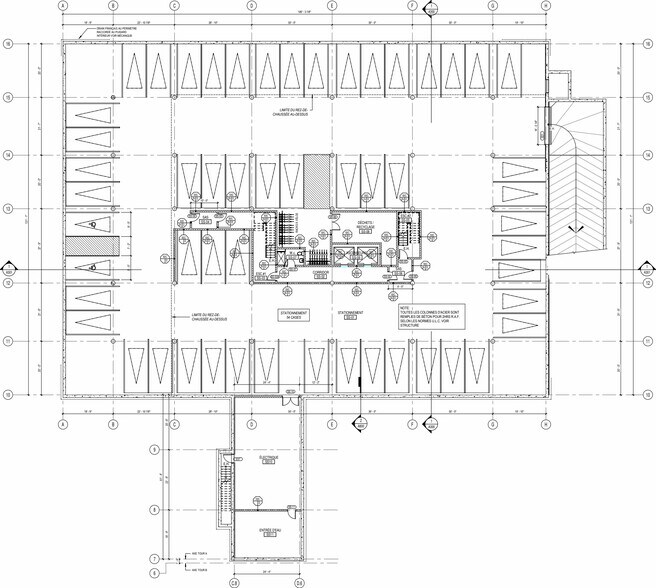 More Photos Of Pl Louis-R.-Renaud, Laval Office For Lease