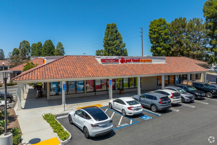 More Photos Of 24231-24391 Avenida De La Carlota, Laguna Hills Unknown For Lease