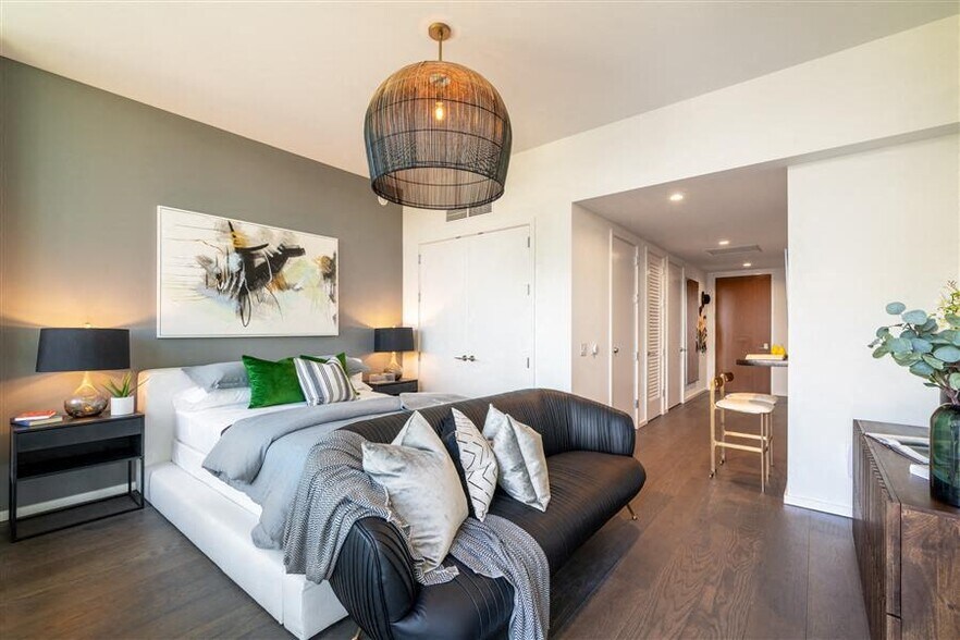 More Photos Of 1000 W 8th St, Los Angeles Apartments For Lease