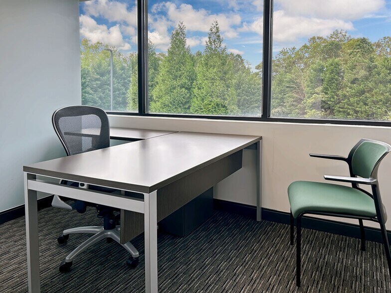 More Photos Of 128 Millport Cir, Greenville Coworking Space