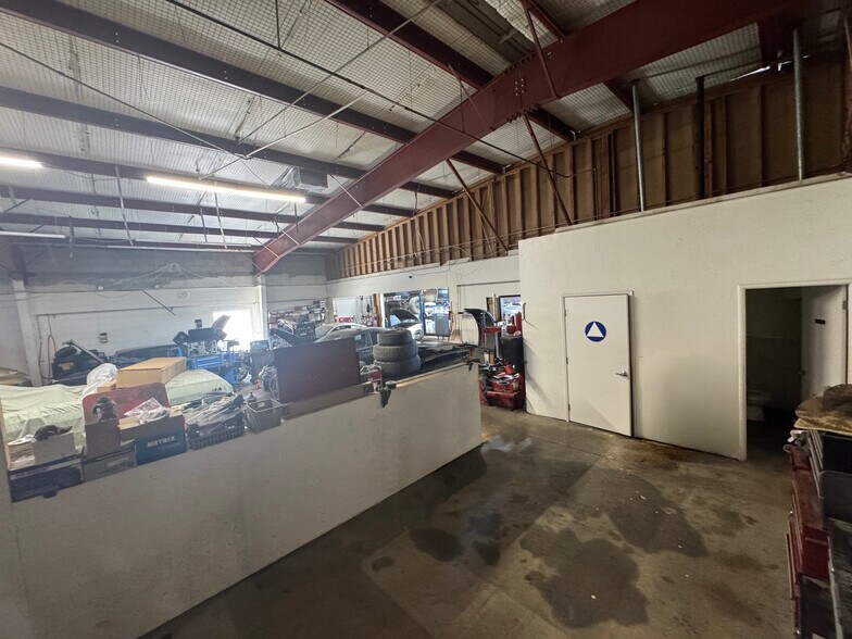 More Photos Of 505 N Burke St, Visalia Freestanding For Sale