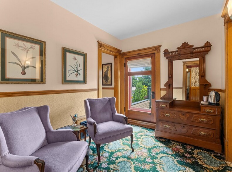 More Photos Of 908 Michigan St, Sturgeon Bay Hospitality For Sale