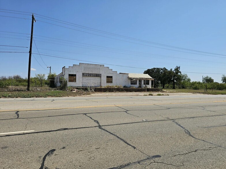 Primary Photo Of 3535 Pine St, Abilene Warehouse For Sale