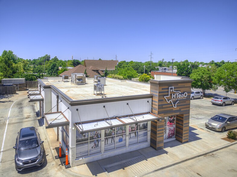 More Photos Of 10805 N May Ave, Oklahoma City Restaurant For Sale