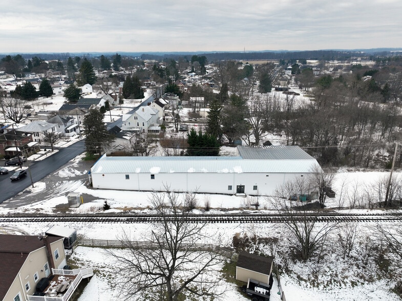 More Photos Of 4030 Gill Ave, Hampstead Flex For Sale