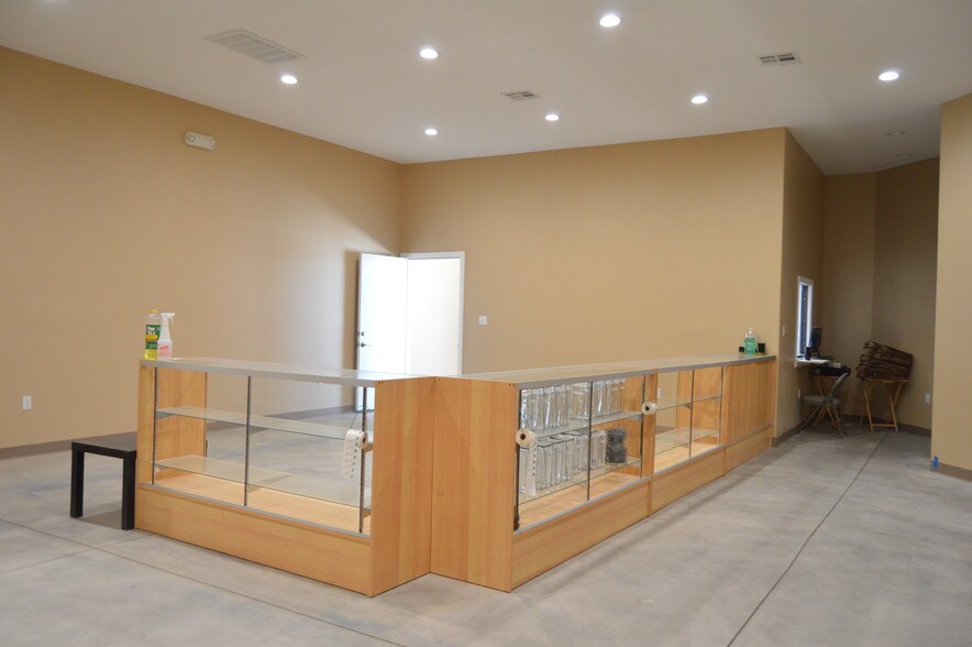 More Photos Of 11600 Bartlett Ave, Adelanto Freestanding For Sale