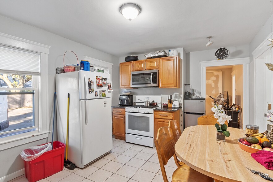 More Photos Of 36-38 Houghton St, Worcester Apartments For Sale