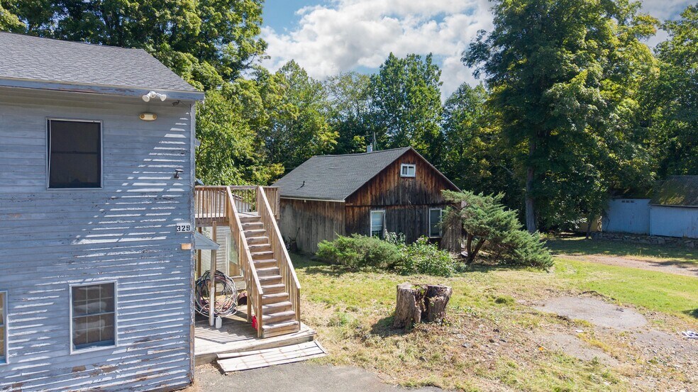 More Photos Of 329 Kent Rd, New Milford Apartments For Sale