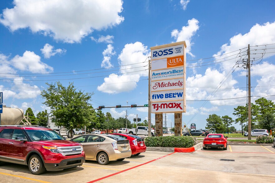More Photos Of I 45, League City Unknown For Lease