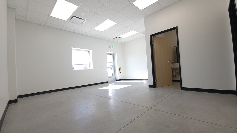 More Photos Of 5957 Chandler Rd, Hutto Unknown For Lease