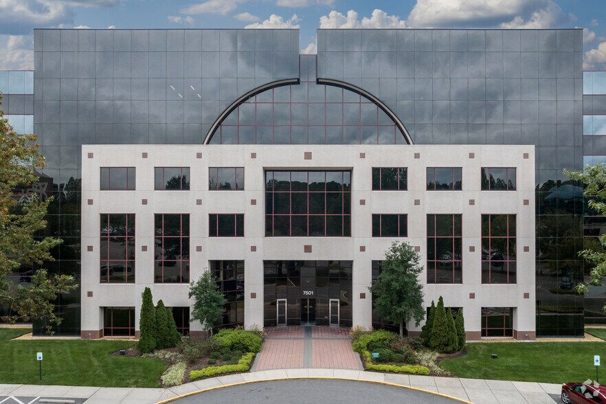 More Photos Of 7501 Boulder View Dr, North Chesterfield Unknown For Lease