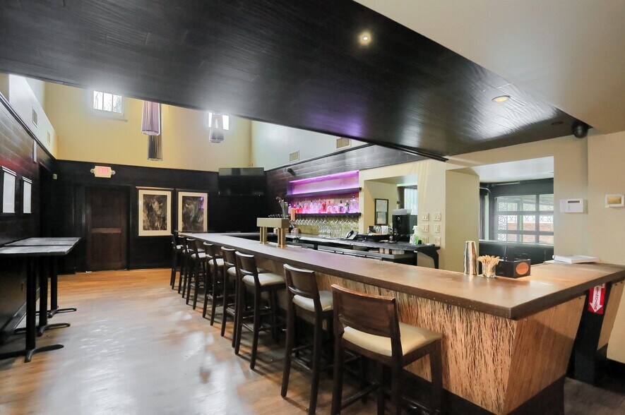 More Photos Of 634 Camp Horne Rd, Pittsburgh General Retail For Sale