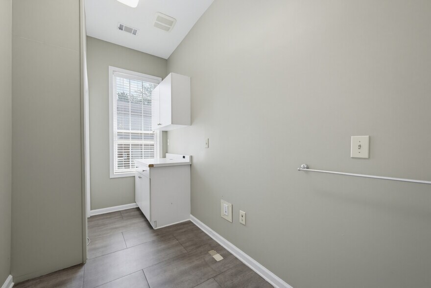 More Photos Of 129 Marble Mill Rd, Marietta Medical For Sale