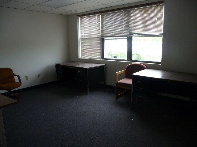 More Photos Of 376 Nash Rd, New Bedford Refrigeration Cold Storage For Sale