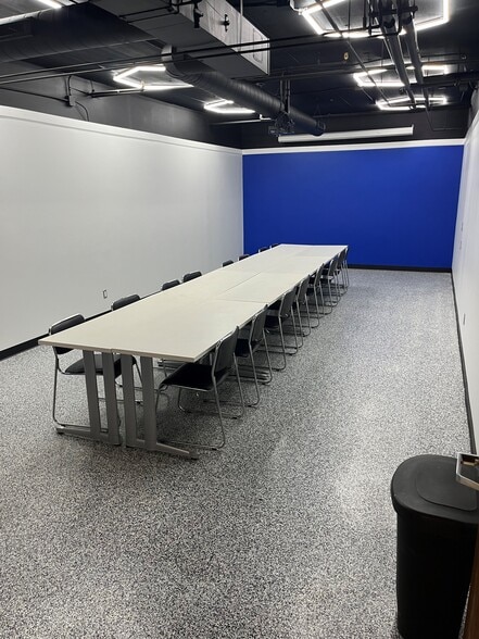 More Photos Of 2855 Anthony Ln S, Saint Anthony Office For Lease