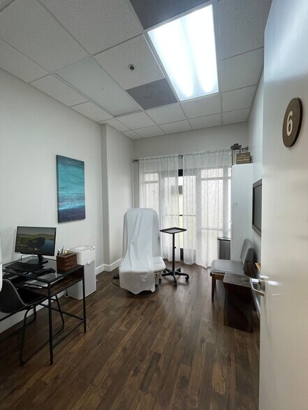 More Photos Of 550 Plaza Dr, Folsom Office For Sale