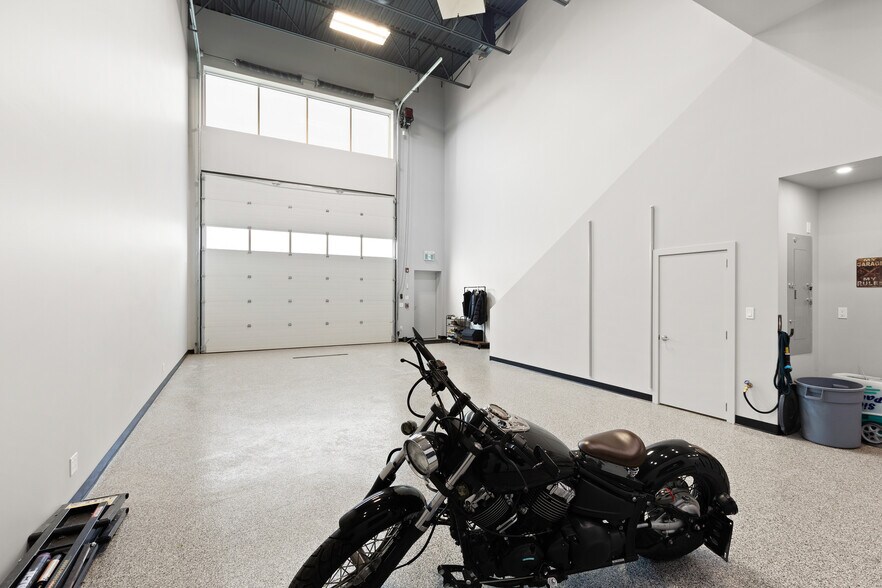 More Photos Of 1750 120 Av NE, Calgary Warehouse For Sale
