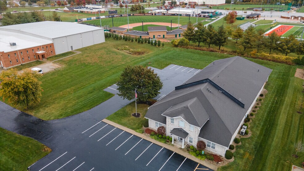 More Photos Of 1186 S State Route 157, Edwardsville Loft Creative Space For Sale