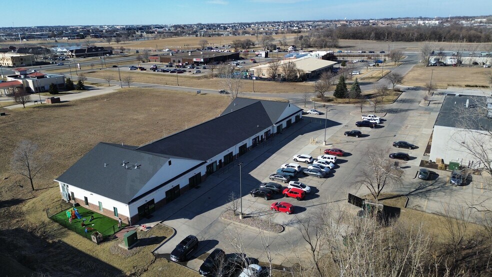 More Photos Of 2825 S Ankeny Blvd, Ankeny Office For Sale