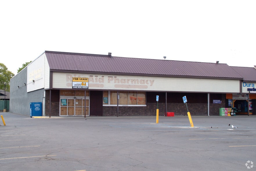 More Photos Of 18610 Fenkell St, Detroit Unknown For Lease