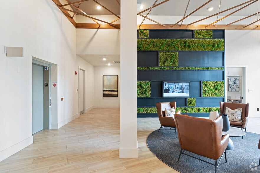 More Photos Of 234 E Mitchell Hammock Rd, Oviedo Apartments For Lease