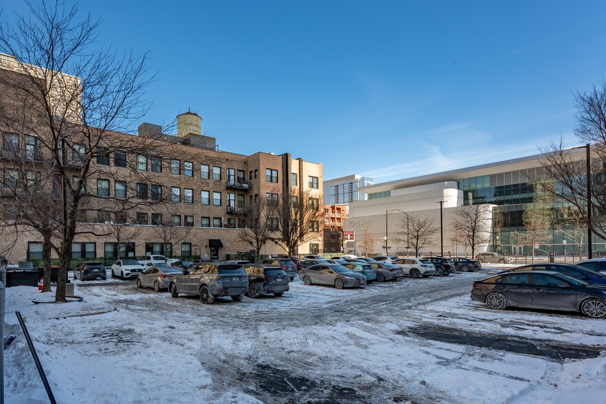 More Photos Of 2100-2114 S Indiana Ave, Chicago Apartments For Sale