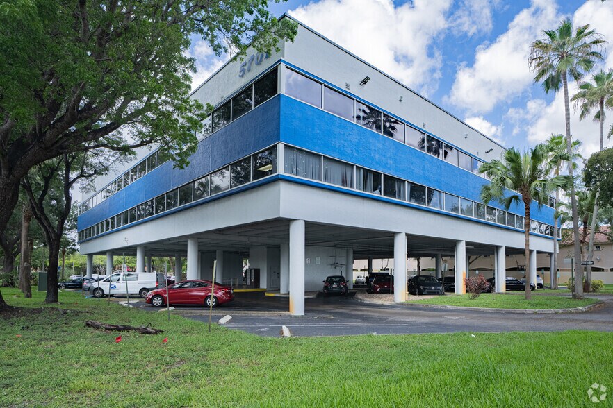 More Photos Of 5701 NW 88th Ave, Tamarac Office For Lease