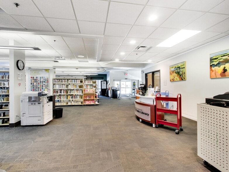 More Photos Of 540 Plains Rd E, Burlington Apartments For Sale