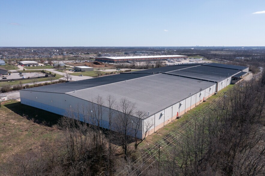 More Photos Of 108 Summer Ct, Georgetown Warehouse For Lease