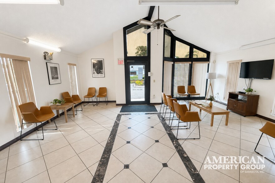More Photos Of 203 3rd Ave, Bradenton Medical For Lease
