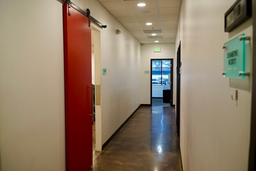 More Photos Of 5850 W Cypress St, Tampa Office For Lease