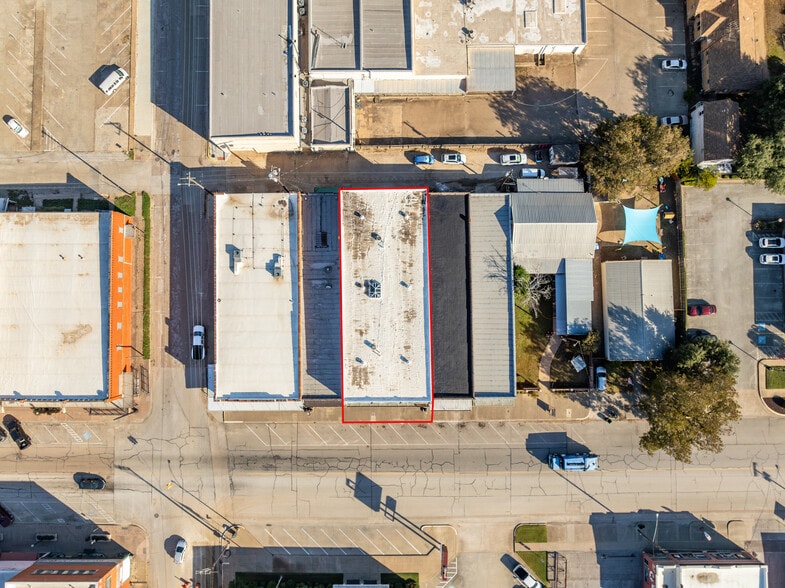 More Photos Of 207 E Elm St, Hillsboro Storefront Retail Residential For Sale