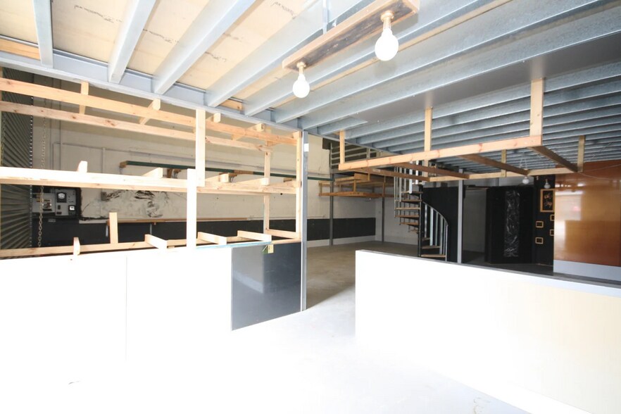 Primary Photo Of 166-174 Bridge Rd, Keysborough Warehouse For Lease