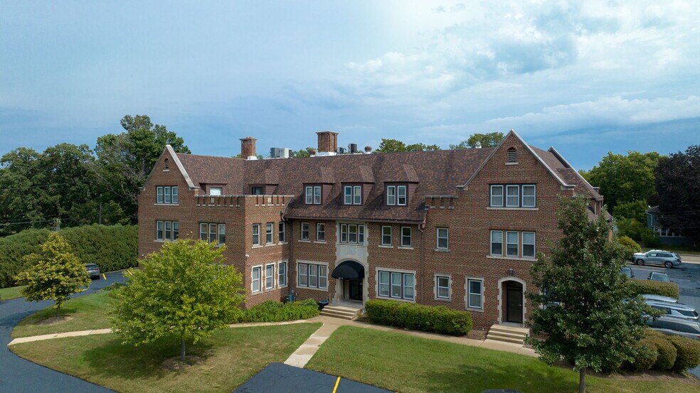 More Photos Of , Rockford Office For Sale