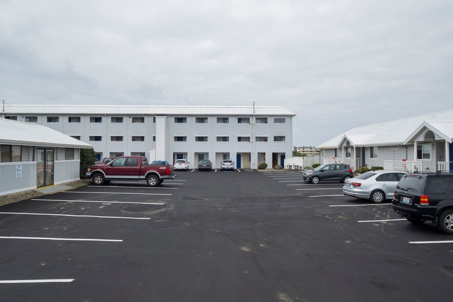 More Photos Of 605 Point Brown Ave NW, Ocean Shores Apartments For Sale