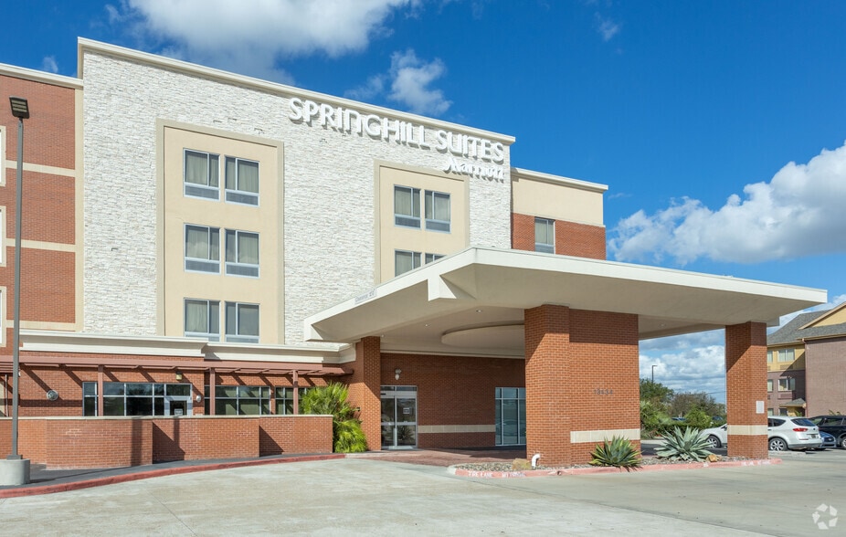 More Photos Of 13434 Southwest Fwy, Sugar Land Hotel For Sale