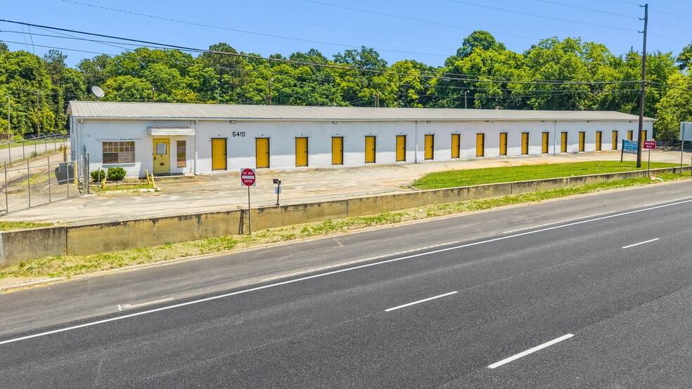 More Photos Of 5410 Hawkinsville Rd, Macon-Bibb Self Storage For Sale